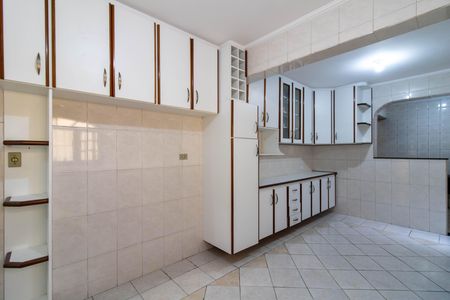 Casa à venda com 210m², 3 quartos e 2 vagas Casa à venda com 210m², 3 quartos e 2 vagasCozinha
