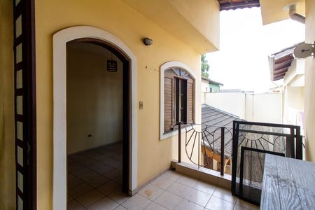 Casa à venda com 210m², 3 quartos e 2 vagas Casa à venda com 210m², 3 quartos e 2 vagasQuarto Externo