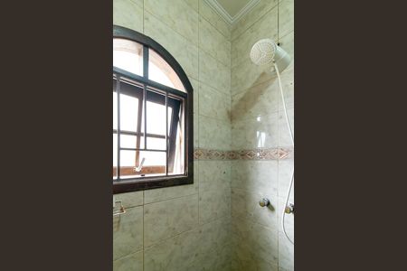 Casa à venda com 210m², 3 quartos e 2 vagas Casa à venda com 210m², 3 quartos e 2 vagasBanheiro