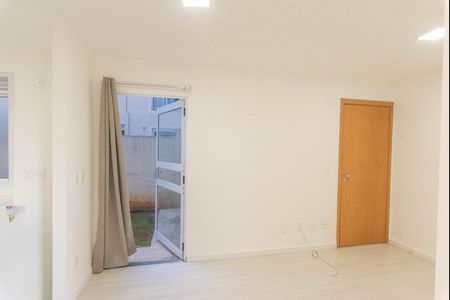 Sala de apartamento à venda com 2 quartos, 44m² em Jardim Esmeraldina, Campinas