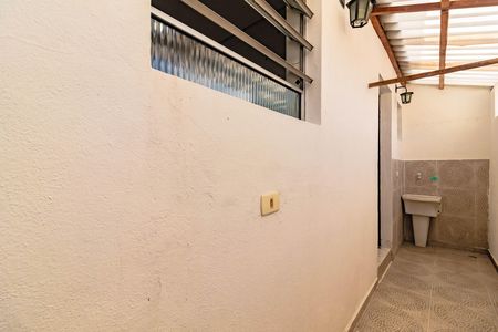 Casa para alugar com 70m², 2 quartos e sem vagaÁrea de serviço
