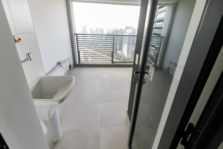 Apartamento à venda com 186m², 3 quartos e 3 vagas Apartamento à venda com 186m², 3 quartos e 3 vagasÁrea de Serviço