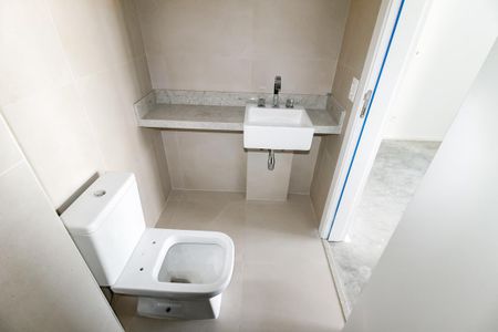 Apartamento à venda com 186m², 3 quartos e 3 vagas Apartamento à venda com 186m², 3 quartos e 3 vagasBanheiro da Suíte 2
