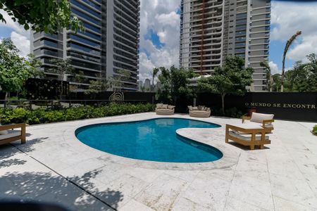 Apartamento à venda com 186m², 3 quartos e 3 vagas Apartamento à venda com 186m², 3 quartos e 3 vagasÁrea comum - Piscina