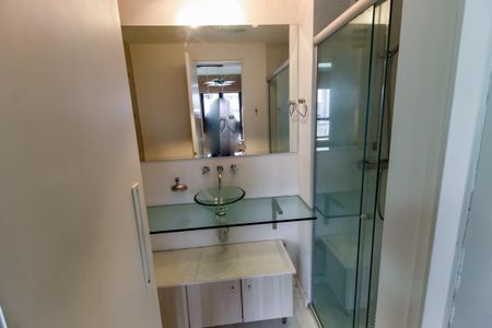 Apartamento para alugar com 140m², 1 quarto e 2 vagas Apartamento para alugar com 140m², 1 quarto e 2 vagasBanheiro Corredor