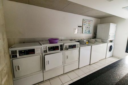 Apartamento para alugar com 140m², 1 quarto e 2 vagas Apartamento para alugar com 140m², 1 quarto e 2 vagasLavanderia