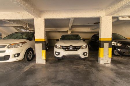 Apartamento à venda com 72m², 2 quartos e 1 vaga Apartamento à venda com 72m², 2 quartos e 1 vagaGaragem