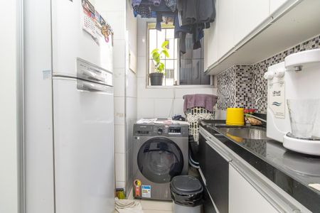 Apartamento para alugar com 47m², 2 quartos e 1 vaga Apartamento para alugar com 47m², 2 quartos e 1 vagaCozinha e Área de Serviço