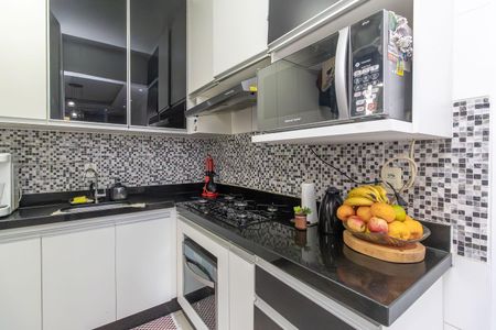Apartamento para alugar com 47m², 2 quartos e 1 vaga Apartamento para alugar com 47m², 2 quartos e 1 vagaCozinha e Área de Serviço