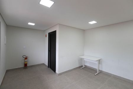 Apartamento à venda com 40m², 2 quartos e 1 vaga Apartamento à venda com 40m², 2 quartos e 1 vagaÁrea comum - Churrasqueira / Salão de Festas