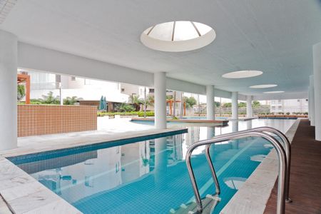 Apartamento à venda com 94m², 3 quartos e 2 vagas Apartamento à venda com 94m², 3 quartos e 2 vagasÁrea comum - Piscina