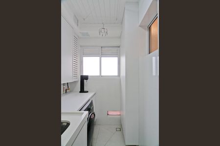 Apartamento à venda com 94m², 3 quartos e 2 vagas Apartamento à venda com 94m², 3 quartos e 2 vagasÁrea de Serviço
