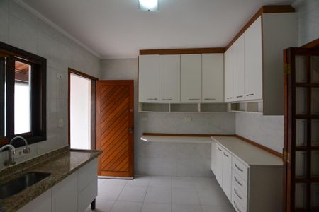 Casa de condomínio à venda com 114m², 3 quartos e 2 vagas Casa de condomínio à venda com 114m², 3 quartos e 2 vagasCOZINHA