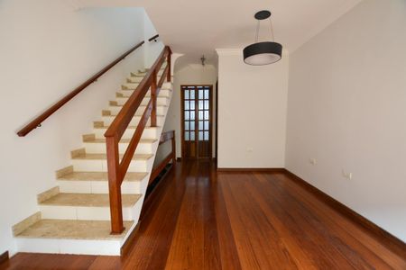 SALA de casa de condomínio à venda com 3 quartos, 114m² em Vila Gomes, São Paulo