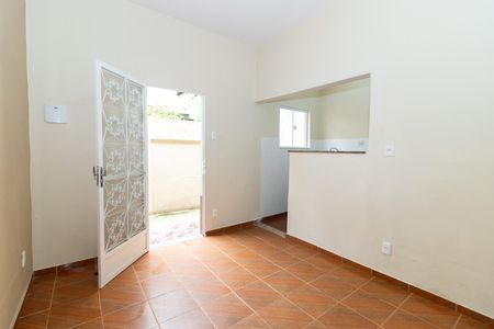 Sala de casa para alugar com 2 quartos, 70m² em Bangu, Rio de Janeiro