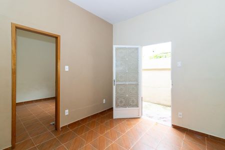 Sala de casa para alugar com 2 quartos, 70m² em Bangu, Rio de Janeiro