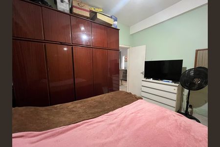 Casa à venda com 240m², 2 quartos e 3 vagas Casa à venda com 240m², 2 quartos e 3 vagasQuarto
