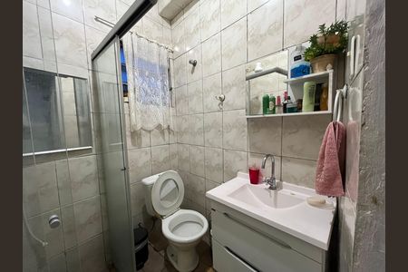 Casa à venda com 240m², 2 quartos e 3 vagas Casa à venda com 240m², 2 quartos e 3 vagasBanheiro