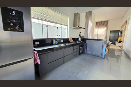 Cozinha - Armários de casa à venda com 3 quartos, 500m² em Luiz Toledo, Lagoa Santa