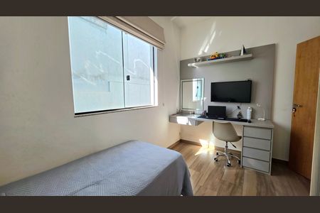 Quarto 1 de casa à venda com 3 quartos, 500m² em Luiz Toledo, Lagoa Santa