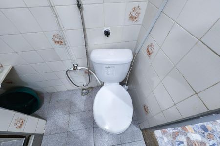 Banheiro  de apartamento para alugar com 1 quarto, 27m² em Centro, Rio de Janeiro