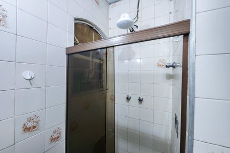 Banheiro  de apartamento para alugar com 1 quarto, 27m² em Centro, Rio de Janeiro