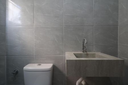 Apartamento para alugar com 62m², 2 quartos e 1 vaga Apartamento para alugar com 62m², 2 quartos e 1 vagaBanheiro