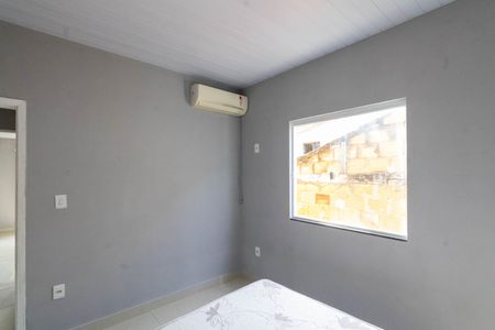 Quarto de casa para alugar com 1 quarto, 24m² em Guaratiba, Rio de Janeiro
