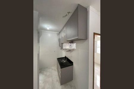 Apartamento para alugar com 2 quartos, 40m² em Jardim Maringa, São Paulo