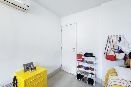 Apartamento para alugar com 90m², 2 quartos e 1 vaga Apartamento para alugar com 90m², 2 quartos e 1 vagaQuarto