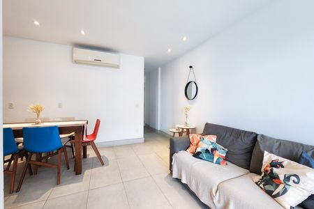 Sala  de apartamento para alugar com 2 quartos, 90m² em Maracanã, Rio de Janeiro