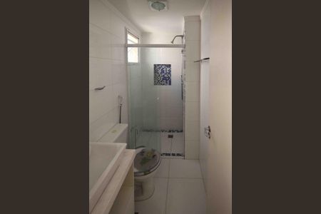 Apartamento à venda com 64m², 2 quartos e 1 vaga Apartamento à venda com 64m², 2 quartos e 1 vagaBanheiro da Suite