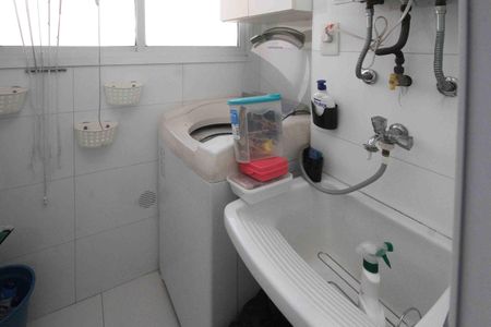 Apartamento à venda com 64m², 2 quartos e 1 vaga Apartamento à venda com 64m², 2 quartos e 1 vagaÁrea de Serviço