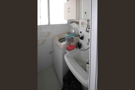 Apartamento à venda com 64m², 2 quartos e 1 vaga Apartamento à venda com 64m², 2 quartos e 1 vagaÁrea de Serviço