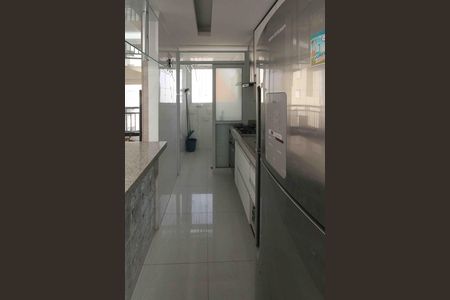 Cozinha de apartamento à venda com 2 quartos, 64m² em Parque Independencia, São Paulo