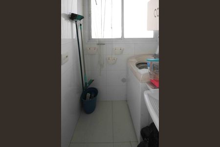 Apartamento à venda com 64m², 2 quartos e 1 vaga Apartamento à venda com 64m², 2 quartos e 1 vagaÁrea de Serviço