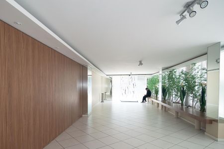 Apartamento à venda com 60m², 2 quartos e 1 vaga Apartamento à venda com 60m², 2 quartos e 1 vagaMini Mercado