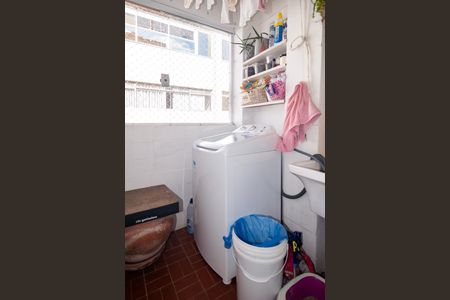 Apartamento à venda com 60m², 2 quartos e 1 vaga Apartamento à venda com 60m², 2 quartos e 1 vagaÁrea de Serviço
