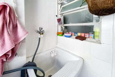 Apartamento à venda com 60m², 2 quartos e 1 vaga Apartamento à venda com 60m², 2 quartos e 1 vagaÁrea de Serviço
