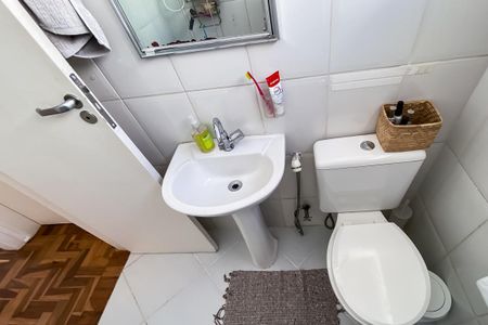 Apartamento à venda com 60m², 2 quartos e 1 vaga Apartamento à venda com 60m², 2 quartos e 1 vagaBanheiro