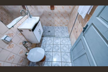Casa à venda com 95m², 3 quartos e 2 vagasBanheiro 1