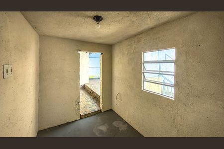 Casa à venda com 95m², 3 quartos e 2 vagasEscritório