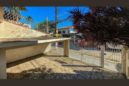 Casa à venda com 95m², 3 quartos e 2 vagasGaragem