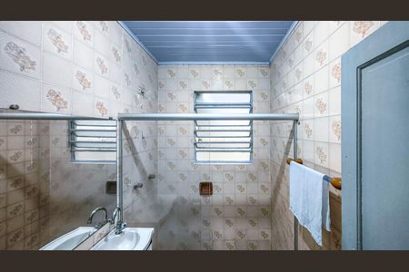Casa à venda com 95m², 3 quartos e 2 vagasBanheiro 1