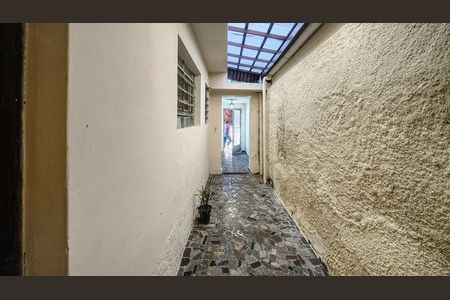 Casa à venda com 95m², 3 quartos e 2 vagasCorredor