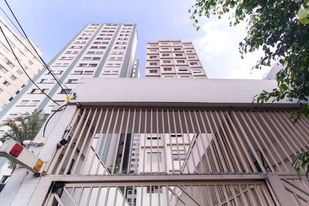 Apartamento para alugar com 74m², 2 quartos e sem vagaFachada