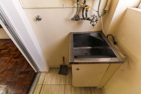 Apartamento para alugar com 74m², 2 quartos e sem vagaÁrea de Serviço