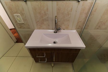 Apartamento para alugar com 74m², 2 quartos e sem vagaBanheiro