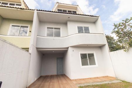 Casa para alugar com 125m², 3 quartos e 2 vagas Casa para alugar com 125m², 3 quartos e 2 vagasFachada
