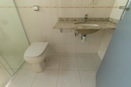 Casa para alugar com 125m², 3 quartos e 2 vagas Casa para alugar com 125m², 3 quartos e 2 vagasBanheiro Social